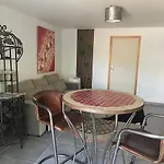 بيت للعطل Laurier House With Jacuzzi