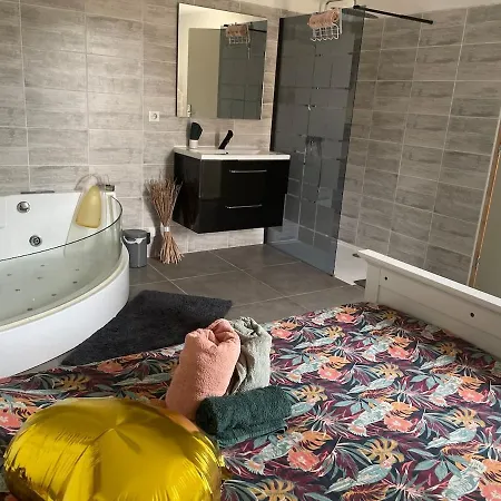 Laurier House With Jacuzzi بيت للعطل Saint-Just (Herault)